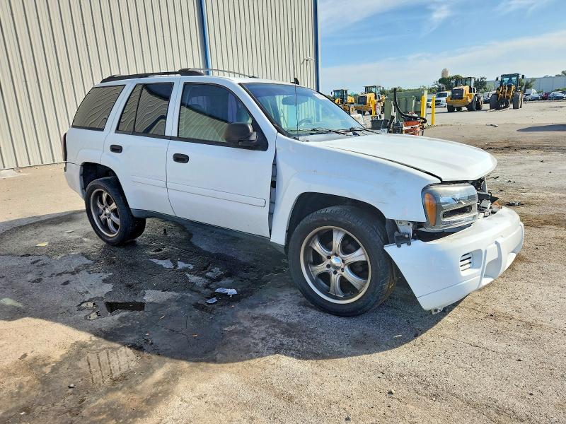 Photo 4 from auction – 2007 CHEVROLET TRAILBLAZER with VIN 1GNDS13S472223890