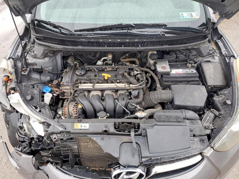 Photo 11 from auction – 2013 HYUNDAI ELANTRA GL with VIN 5NPDH4AE2DH273249