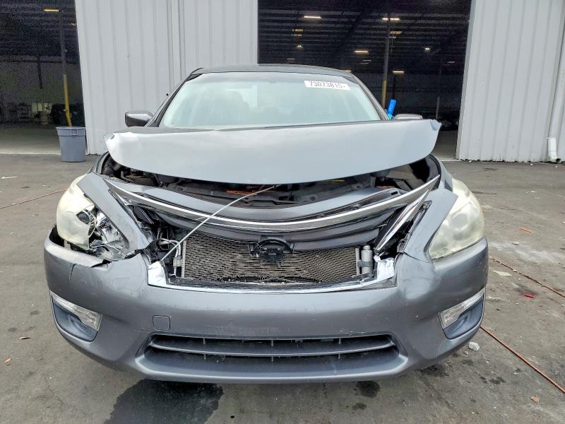 Photo 5 from auction – 2015 NISSAN ALTIMA 2.5 with VIN 1N4AL3AP7FN921173