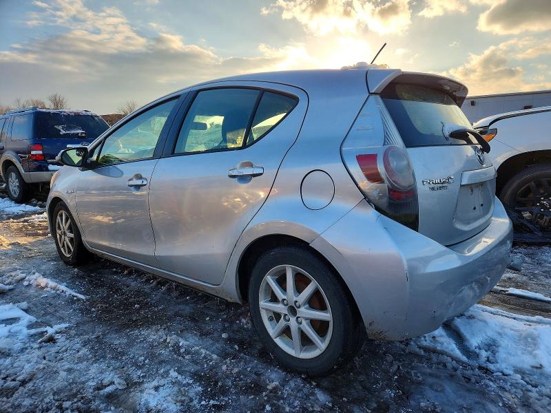Photo 2 from auction – 2013 TOYOTA PRIUS C with VIN JTDKDTB37D1032921