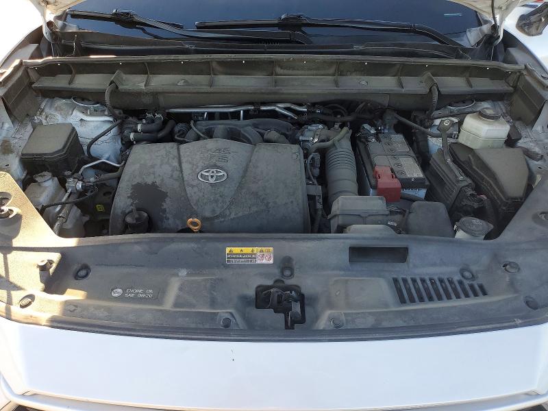 Photo 12 from auction – 2022 TOYOTA HIGHLANDER with VIN 5TDCZRAH6NS117761
