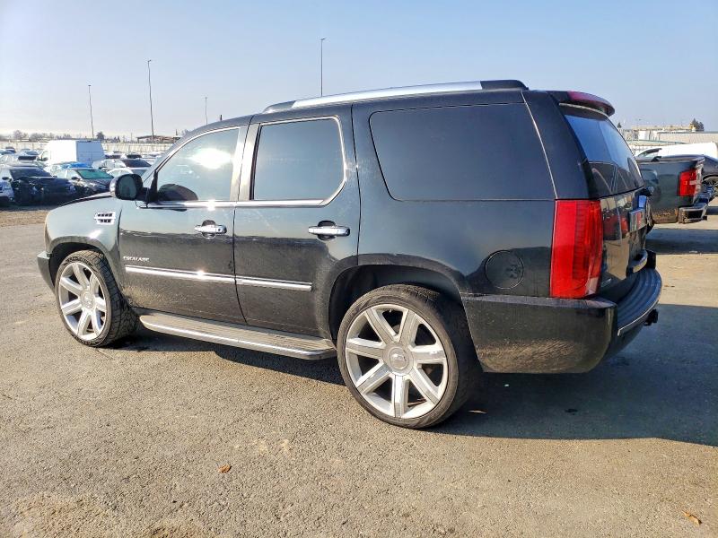 Zdjęcie 2 z aukcji – 2010 CADILLAC ESCALADE L z VIN 1GYUKBEF8AR100486