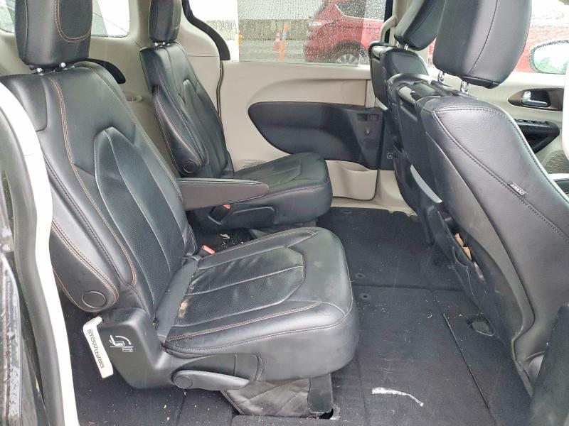 Photo 11 from auction – 2018 CHRYSLER PACIFICA with VIN 2C4RC1EG7JR144288