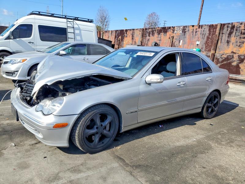 Photo 1 from auction – 2004 MERCEDES-BENZ C 230K SPO with VIN WDBRF40J54F509167