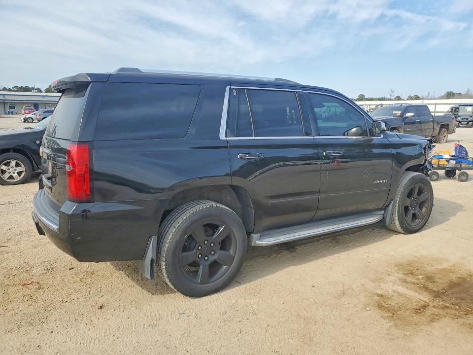 Photo 3 from auction – 2015 CHEVROLET TAHOE with VIN 1GNSKCKC8FR129532