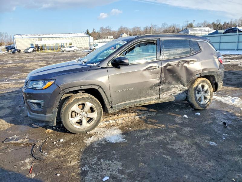 JEEP COMPASS 2020 with VIN 3C4NJDBB8LT209566 - Photo from auction