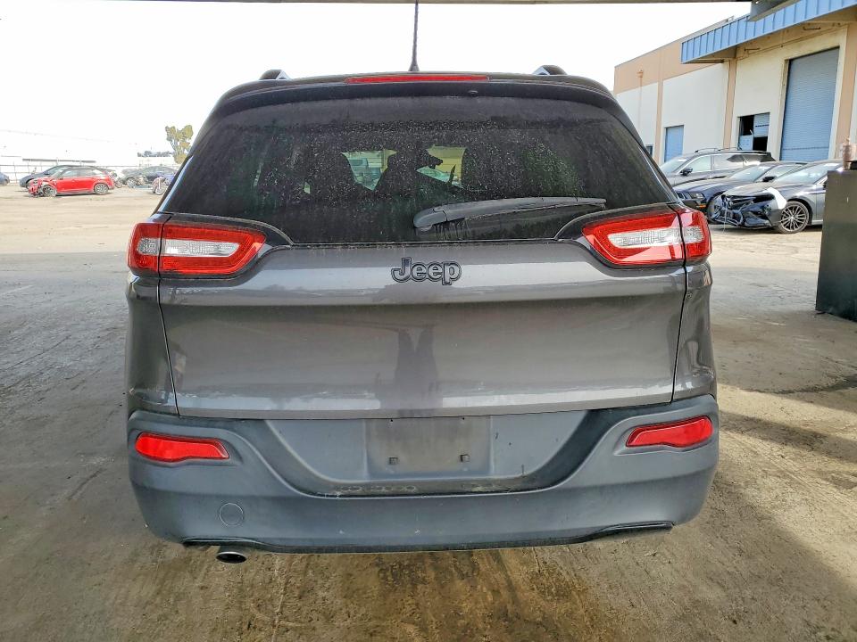 Photo 6 from auction – 2017 JEEP CHEROKEE S with VIN 1C4PJLAB0HW624144