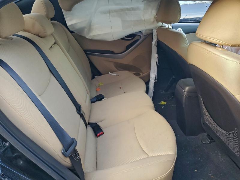 Photo 11 from auction – 2012 HYUNDAI ELANTRA GL with VIN 5NPDH4AE5CH148616