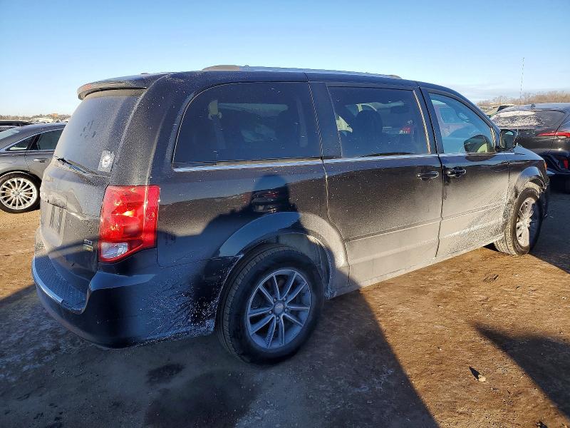 Photo 3 from auction – 2017 DODGE GRAND CARA with VIN 2C4RDGCG9HR858775