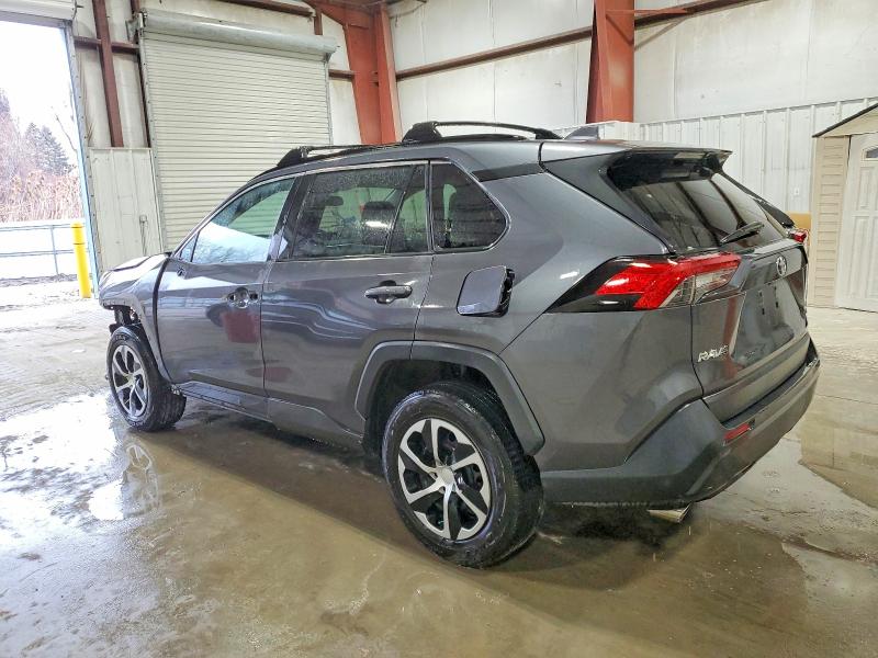 Photo 2 from auction – 2020 TOYOTA RAV4 LE with VIN 2T3F1RFVXLC109131