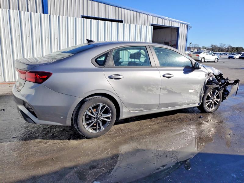 Photo 3 from auction – 2024 KIA FORTE with VIN 3KPF24AD0RE761077