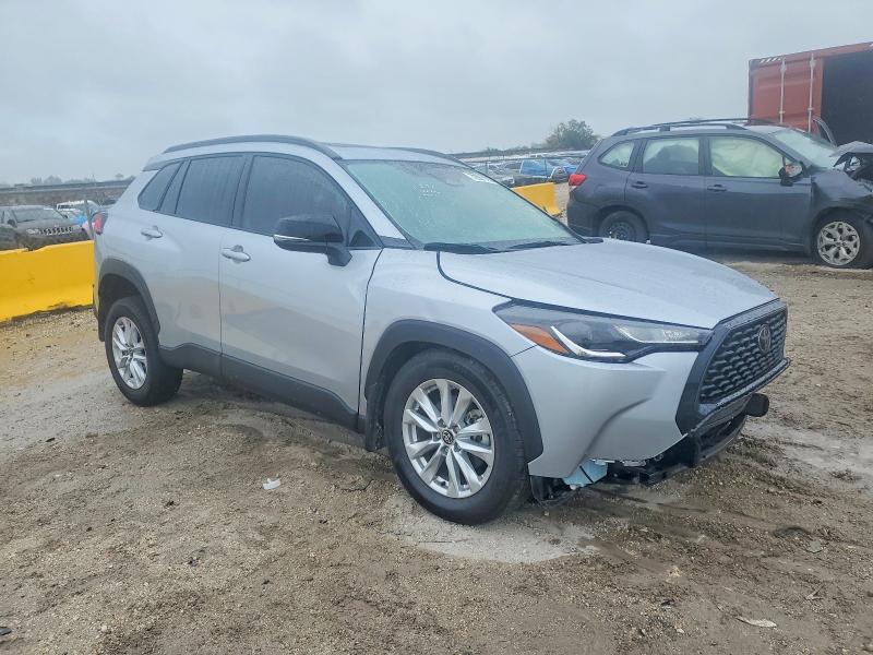 Photo 4 from auction – 2025 TOYOTA COROLLA CROSS with VIN 7MUBAAAG7SV122240