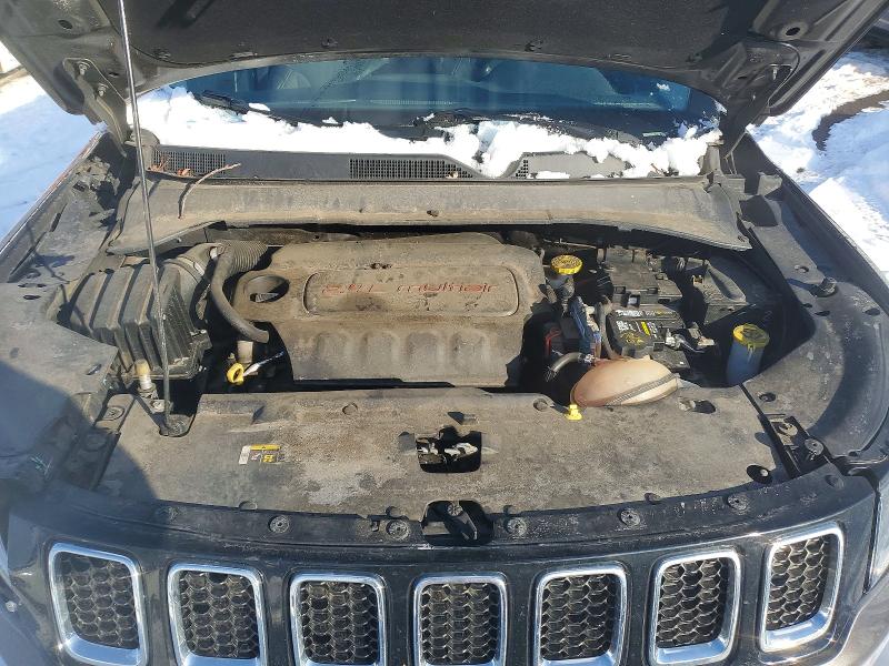 Photo 12 from auction – 2017 JEEP COMPASS LA with VIN 3C4NJDBB0HT596900