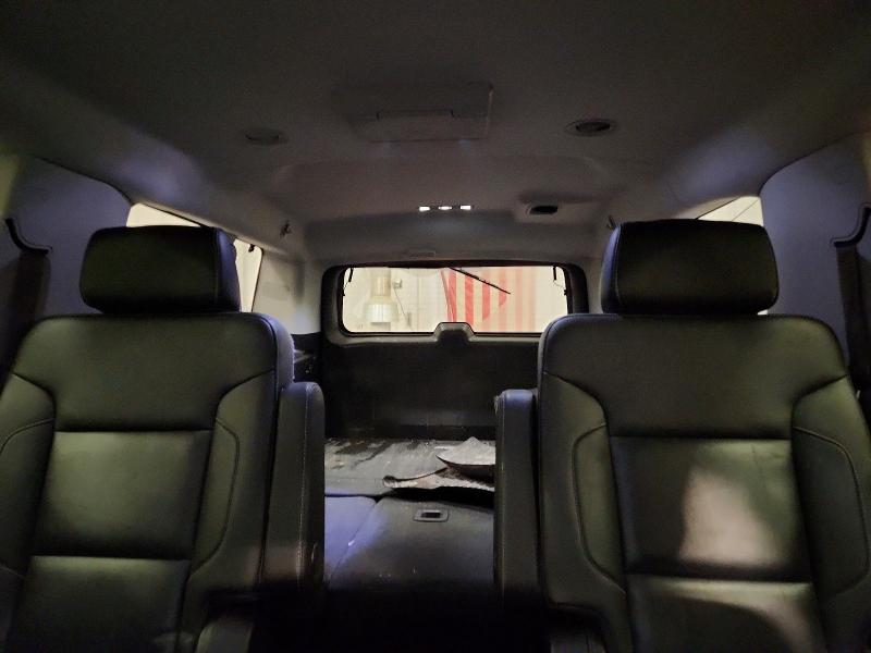 Photo 10 from auction – 2016 CHEVROLET SUBURBAN K with VIN 1GNSKJKCXGR201093