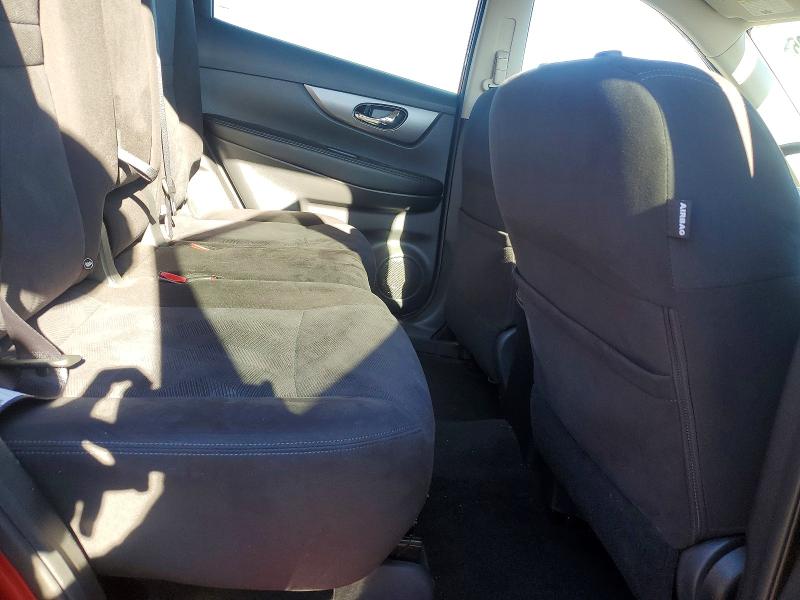 Photo 11 from auction – 2015 NISSAN ROGUE S with VIN KNMAT2MV8FP542346