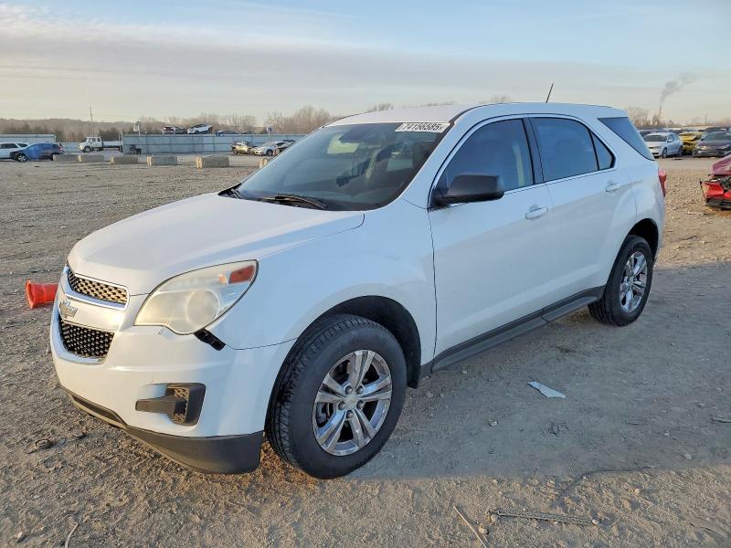 CHEVROLET EQUINOX LS 2015 with VIN 1GNALAEK5FZ105804 - Photo from auction