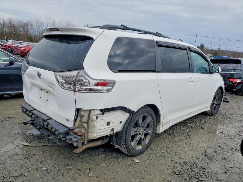 Photo 3 from auction – 2011 TOYOTA SIENNA SPO with VIN 5TDXK3DC8BS107392