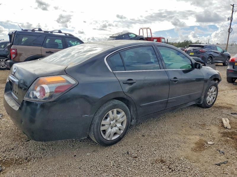 Photo 3 from auction – 2011 NISSAN ALTIMA with VIN 1N4AL2AP1BN492133