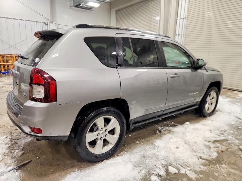 Photo 3 from auction – 2015 JEEP COMPASS LA with VIN 1C4NJDEB7FD217082