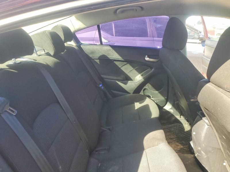 Photo 10 from auction – 2017 KIA FORTE with VIN 3KPFK4A7XHE103405