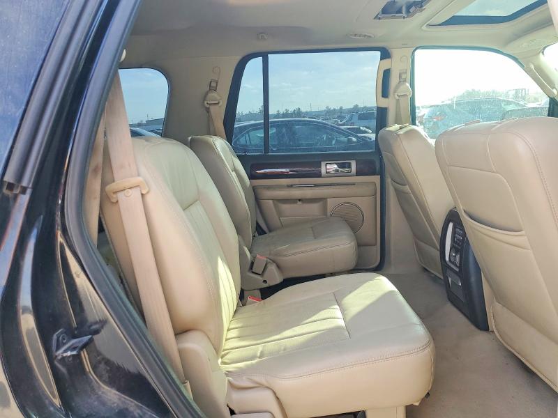 Photo 11 from auction – 2006 LINCOLN NAVIGATOR with VIN 5LMFU27586LJ22522