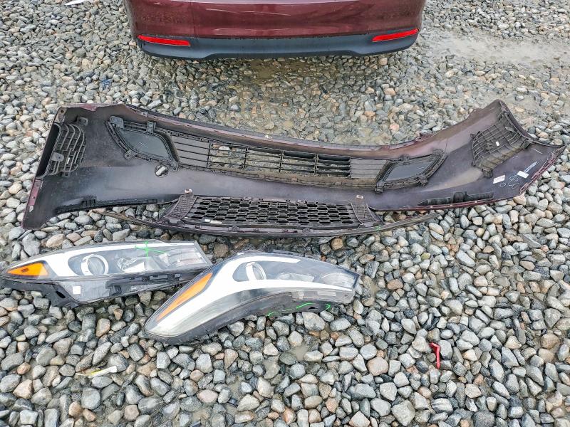 Photo 12 from auction – 2018 KIA FORTE LX with VIN 3KPFL4A77JE255824
