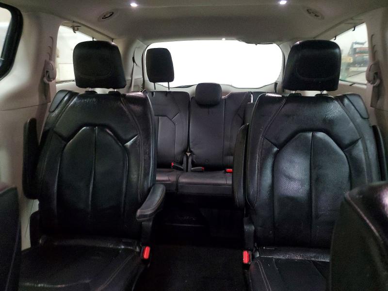 Photo 10 from auction – 2018 CHRYSLER PACIFICA T with VIN 2C4RC1EG7JR108245