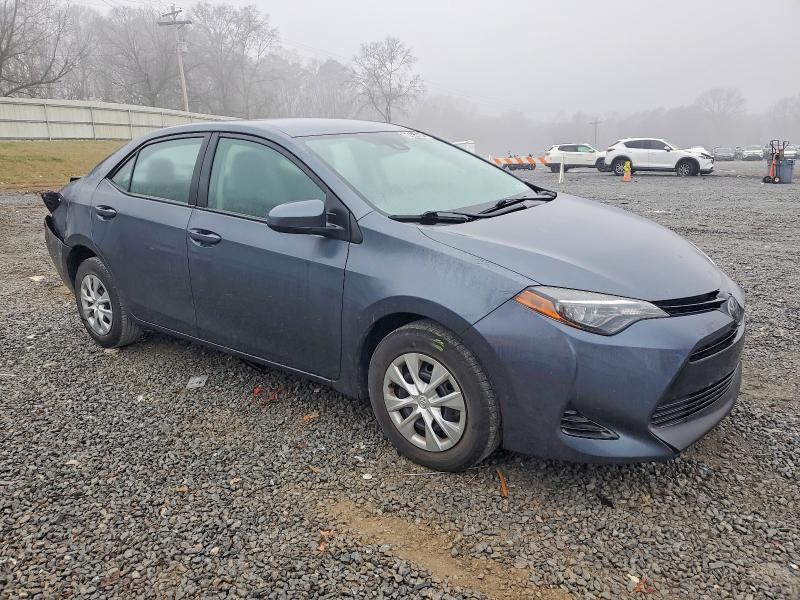 Zdjęcie 4 z aukcji – 2018 TOYOTA COROLLA z VIN 5YFBURHE8JP829407