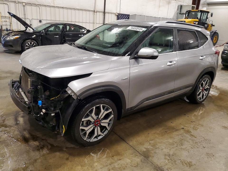 KIA SELTOS SX 2021 with VIN KNDETCA23M7158635 - Photo from auction