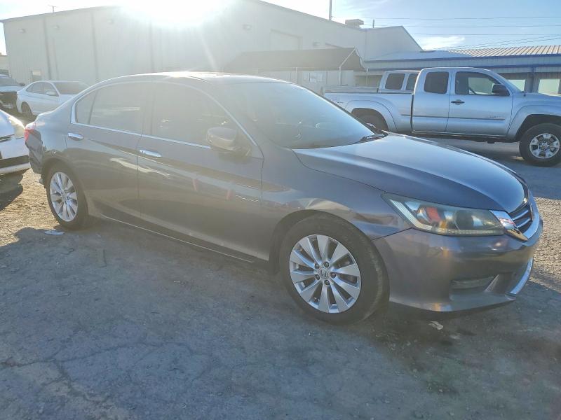 Photo 4 from auction – 2015 HONDA ACCORD with VIN 1HGCR2F87FA092241