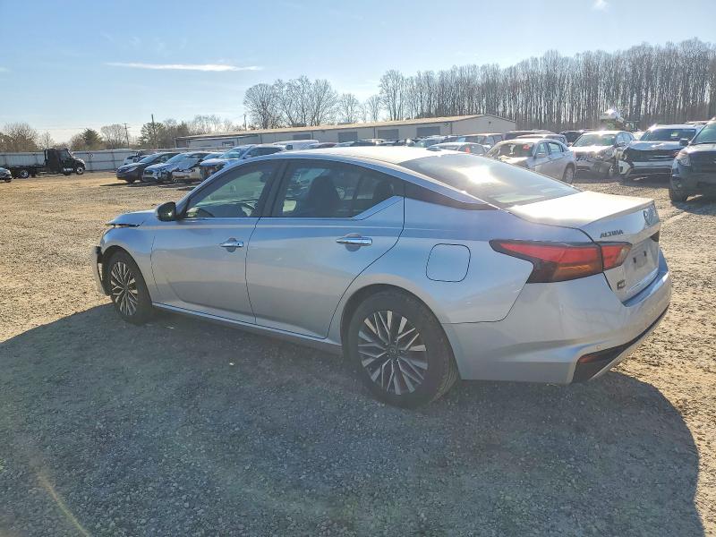 Photo 2 from auction – 2023 NISSAN ALTIMA with VIN 1N4BL4DVXPN352499