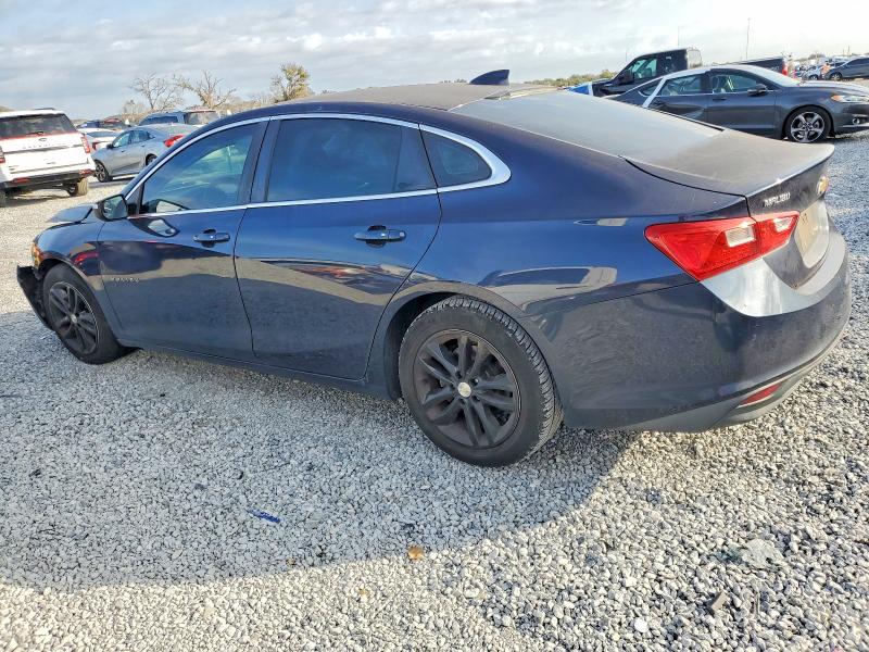 Photo 2 from auction – 2016 CHEVROLET MALIBU with VIN 1G1ZE5ST1GF258492