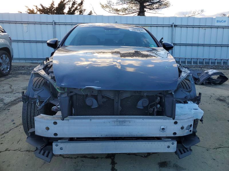 Photo 5 from auction – 2013 LEXUS LS 460 with VIN JTHCL5EF1D5017279