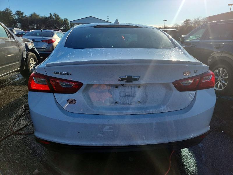 Photo 6 from auction – 2018 CHEVROLET MALIBU with VIN 1G1ZD5ST4JF271036