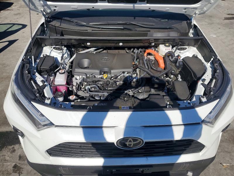 Photo 11 from auction – 2025 TOYOTA RAV4 XLE P with VIN JTMB6RFV4SJ069947