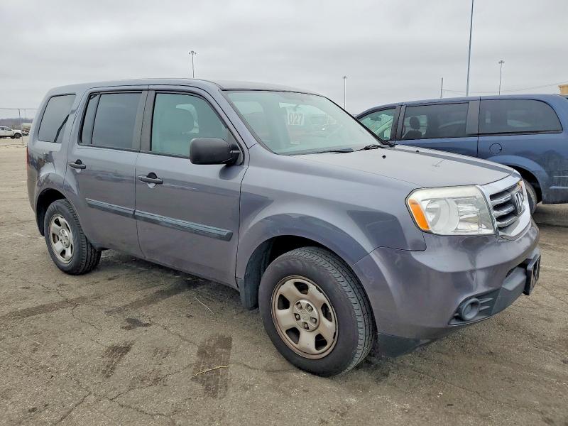 Photo 4 from auction – 2015 HONDA PILOT LX with VIN 5FNYF4H21FB026714