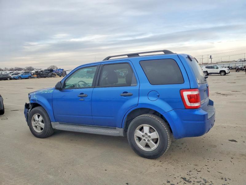 Photo 2 from auction – 2011 FORD ESCAPE XLT with VIN 1FMCU0D7XBKA75722