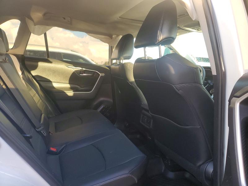 Photo 11 from auction – 2023 TOYOTA RAV4 XLE P with VIN 4T3B6RFV4PU115818