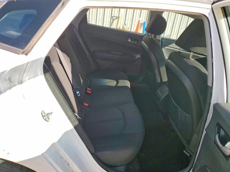 Photo 10 from auction – 2016 KIA OPTIMA with VIN KNAGT4L3XG5101933