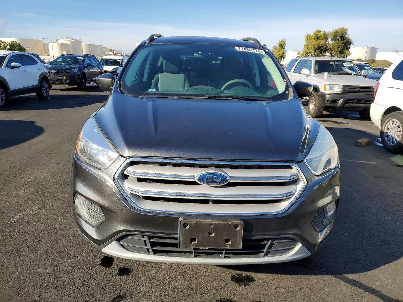 Photo 5 from auction – 2018 FORD ESCAPE SE with VIN 1FMCU9GD6JUA42614