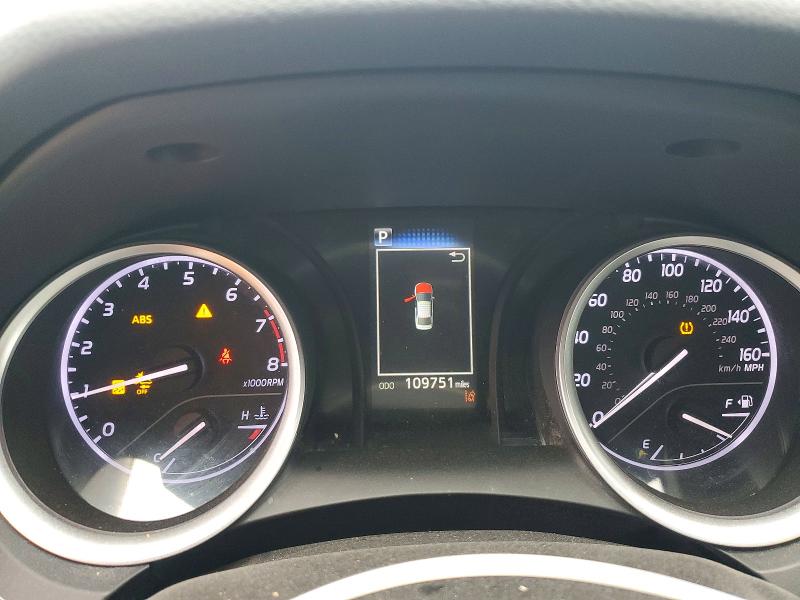 Photo 9 from auction – 2022 TOYOTA CAMRY with VIN 4T1C11AK1NU656753