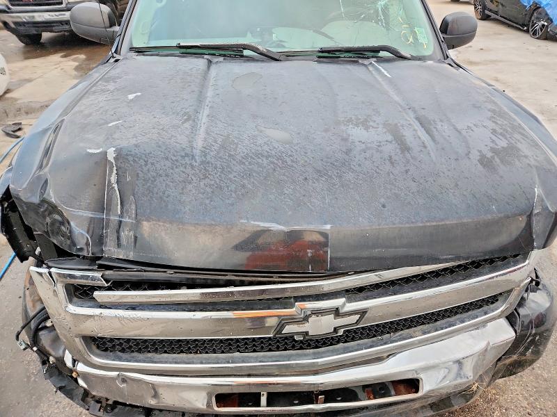 Photo 11 from auction – 2010 CHEVROLET SILVERADO with VIN 1GCSCREA3AZ175930