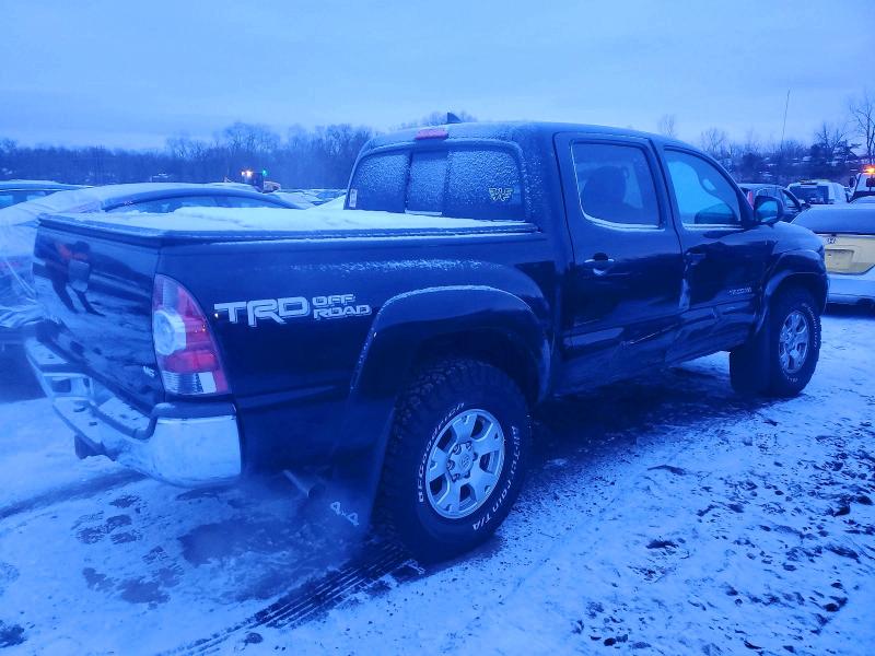 Photo 3 from auction – 2015 TOYOTA TACOMA DOU with VIN 3TMLU4EN1FM164473