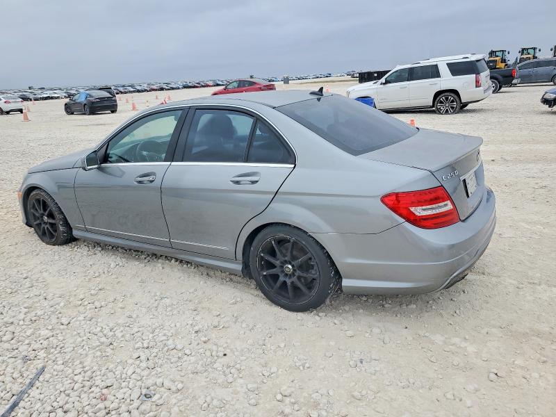 Photo 2 from auction – 2013 MERCEDES-BENZ C with VIN WDDGF4HB3DR268980