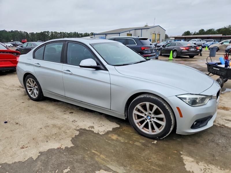 Photo 4 from auction – 2018 BMW 320 with VIN WBA8A9C51JAH12542