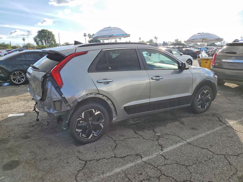 Photo 3 from auction – 2023 KIA NIRO with VIN KNDCR3L1XP5067680