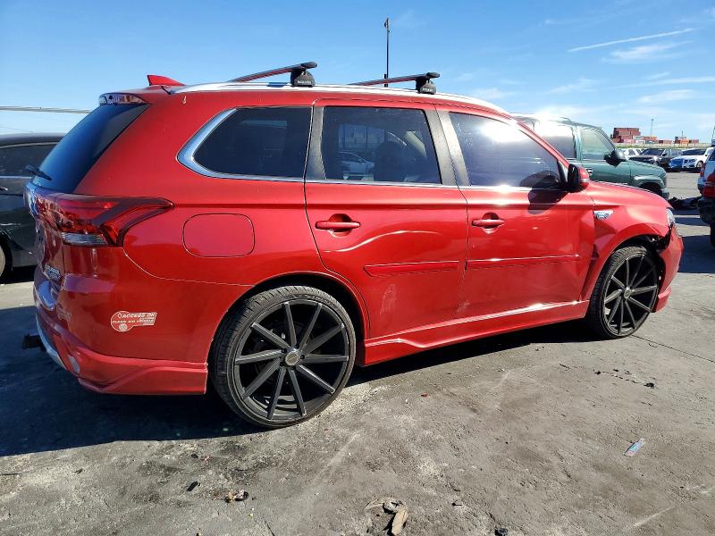 Photo 3 from auction – 2018 MITSUBISHI OUTLANDER with VIN JA4J24A58JZ070014