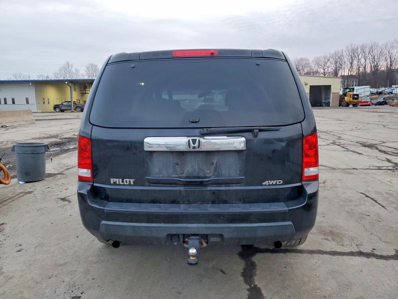 Photo 6 from auction – 2011 HONDA PILOT LX with VIN 5FNYF4H21BB014444