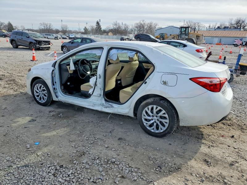 Photo 2 from auction – 2018 TOYOTA COROLLA L with VIN 5YFBURHE0JP774760