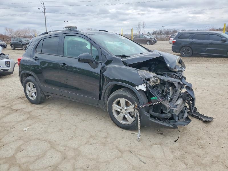 Photo 4 from auction – 2022 CHEVROLET TRAX 1LT with VIN KL7CJPSM7NB516397